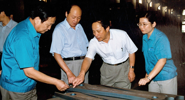 新一届领导班子上任，掀开天游TY8线路检测中心变革发展新篇章