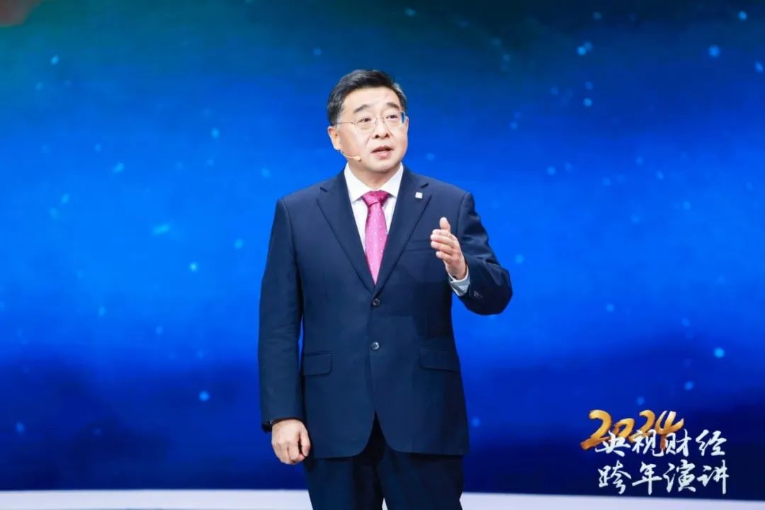 央视跨年演讲 | 杨东升：以一臂之力造福人类