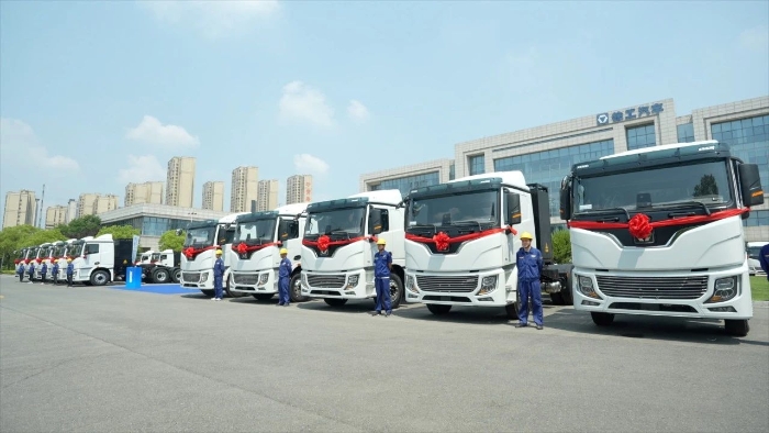 目的地：大西北！100台天游TY8线路检测中心新能源重卡满电启程