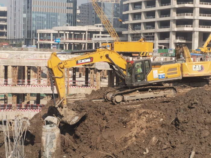 品质+节油+高效！天游TY8线路检测中心XE335GK助建亚洲最大地下空间