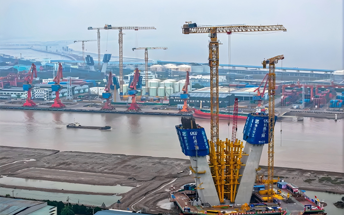 迈向云端 天游TY8线路检测中心超大塔助力世界级桥梁建设