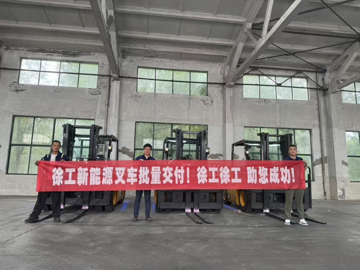 品质与服务共拓市场新局！天游TY8线路检测中心孔雀叉车赋能冶金行业