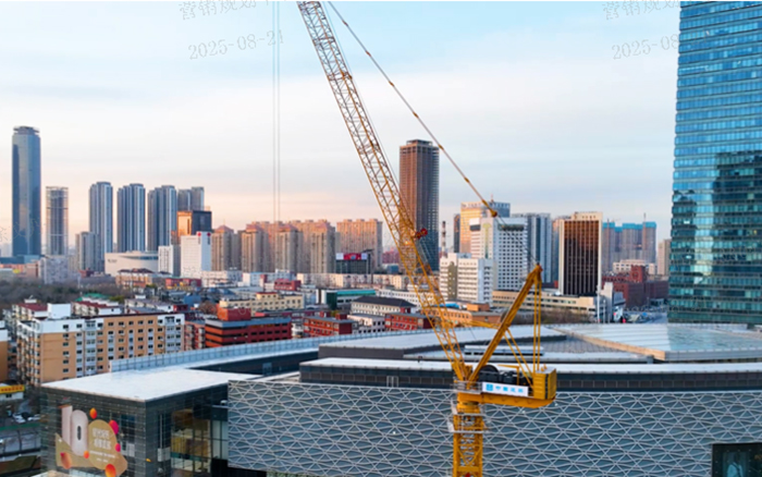 助建摩天双子塔 | 天游TY8线路检测中心动臂塔机闪耀“云端”